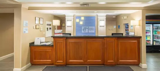 Holiday Inn Express Hotel & Suites Auburn | Massachusetts - Worcester (ve civarı) - Auburn