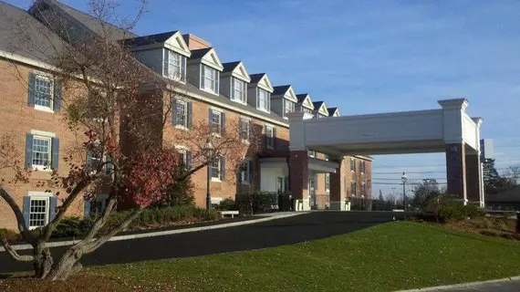 Holiday Inn Express and Suites Merrimack | New Hampshire - Manchester (ve civarı) - Merrimack