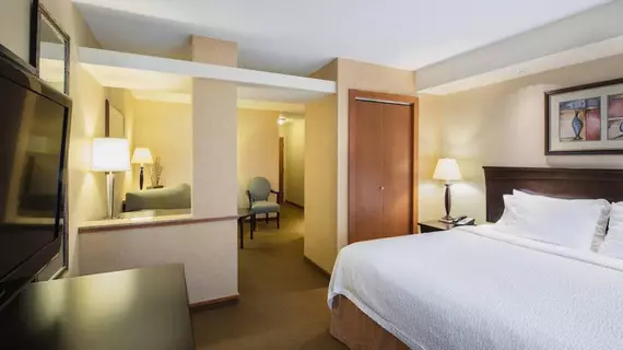 Fairfield Inn & Suites Kelowna | Britanya Kolombiyası - Kelowna