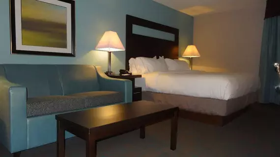 Holiday Inn Express Hotel Kansas City - Bonner Springs | Kansas - Kansas City (ve civarı) - Bonner Springs