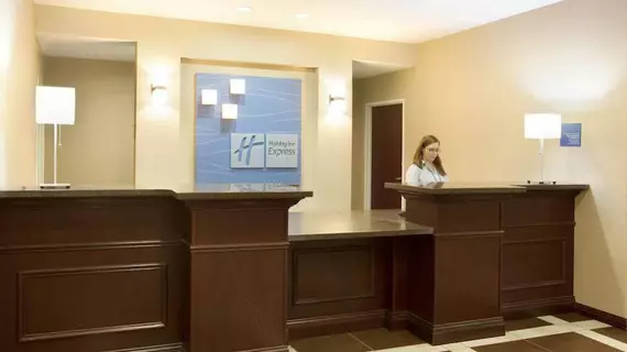 Holiday Inn Express Le Roy | İllinois - Bloomington (ve civarı) - Le Roy