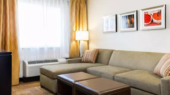 Staybridge Suites West Edmonton | Alberta - Edmonton (ve civarı) - Edmonton - Kuzeybatı Edmonton