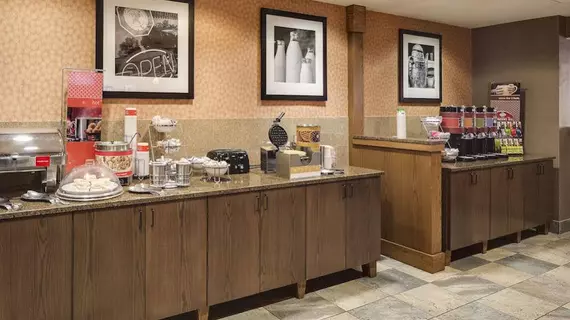 Hampton Inn Iowa City/Coralville | Iowa - Cedar Rapids - Iowa City (ve civarı) - Coralville