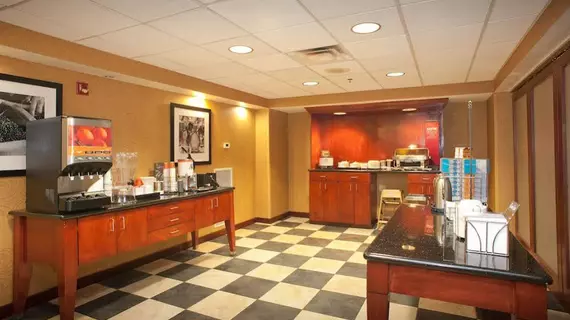 Hampton Inn & Suites Thibodaux | Louisiana - Houma (ve civarı) - Thibodaux