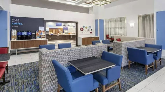 Holiday Inn Express South Portland | Maine - Portland (ve civarı) - South Portland