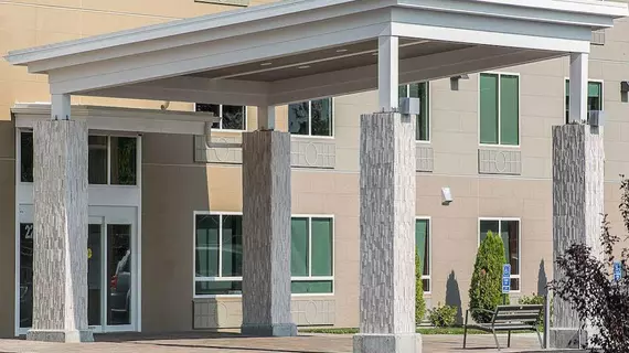 Holiday Inn Express & Suites Norwood-Boston Area | Massachusetts - Norwood