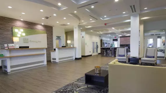 Holiday Inn Hotel & Suites Bloomington Airport | İllinois - Bloomington (ve civarı) - Bloomington