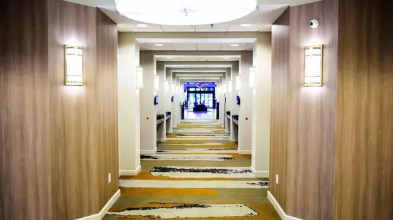 Crowne Plaza Hotel Dulles Airport | Virginia - Herndon