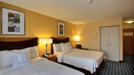 Fairfield Inn & Suites by Marriott Milwaukee Airport | Wisconsin - Milwaukee (ve civarı) - Oak Creek