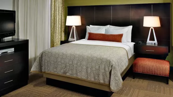 Staybridge Suites West Edmonton | Alberta - Edmonton (ve civarı) - Edmonton - Kuzeybatı Edmonton