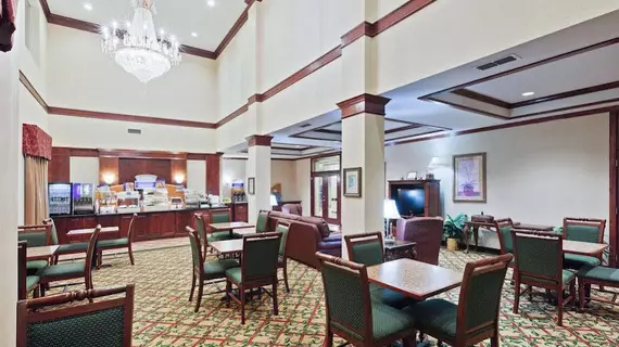 Holiday Inn Express Hotel and Suites Abilene | Teksas - Abilene (ve civarı) - Abilene