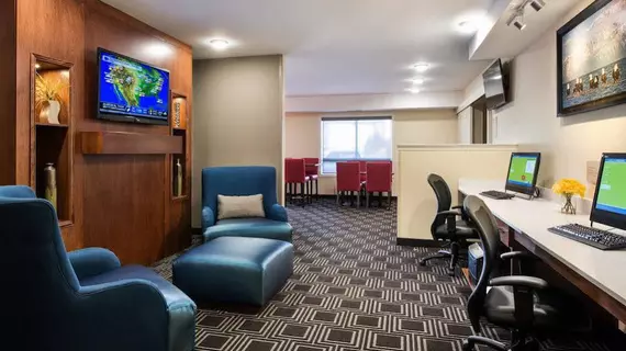 TOWNEPLACE SUITES RED DEER | Alberta - Red Deer (ve civarı) - Red Deer