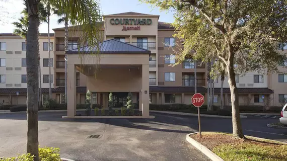 Courtyard by Marriott Orlando East/UCF Area | Florida - Orlando (ve civarı) - Orlando