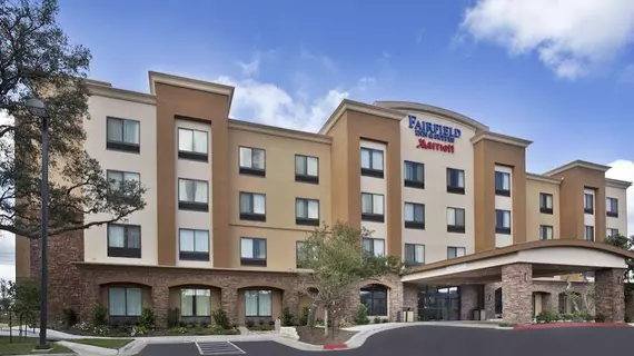 Fairfield Inn & Suites Austin Northwest/Research Blvd | Teksas - Austin (ve civarı) - Austin