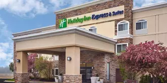 HOLIDAY INN EXPRESS & SUITES C