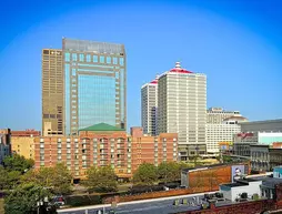 Courtyard Louisville Downtown | Kentucky - Louisville (ve civarı) - Louisville - West Main Tarihi Bölgesi - Louisville Merkezi