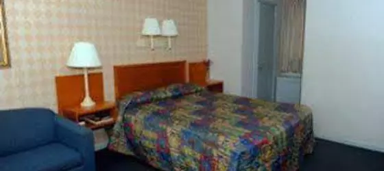 Budget Host Travelers Motel | Virginia - İskenderiye - Huntington