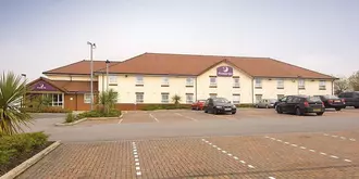 Premier Inn Oldham Central