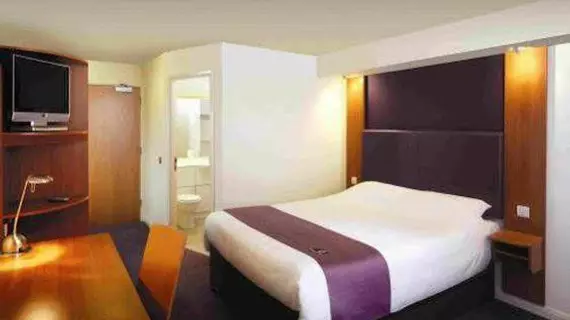 Premier Inn East Midlands Airport | Derbyshire (kontluk) - Derby - Castle Donington