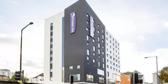 Premier Inn Woking Town Centre