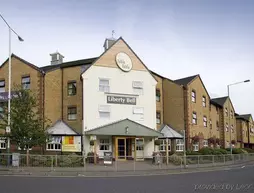 Premier Inn London Romford Central | Londra (ve civarı) - Havering - Romford