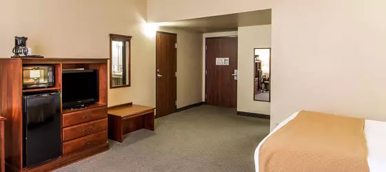 Quality Inn & Suites Muskogee | Oklahoma - Muskogee (ve civarı) - Muskogee