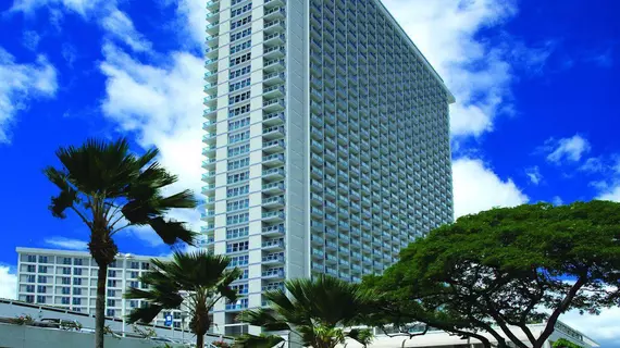 Ala Moana Hotel | Hawaii