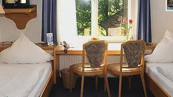 Hotel Adler | Baden-Wuerttemberg - Rems-Murr-Kreis - Stuttgart (ve civarı) - Waiblingen