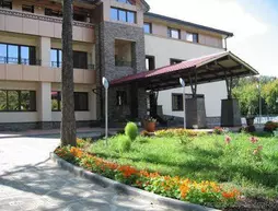 Sosnoviy Bor Hotel | Krasnoyarsk Krayı - Klyuchinskiy - Mazulskiy