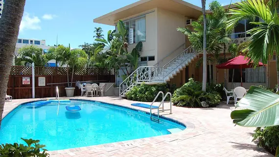 Alcazar Resort- Gay Mens Resort | Florida - Fort Lauderdale (ve civarı) - Fort Lauderale