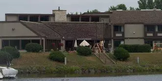 Barkers Island Inn Resort & Conference Center