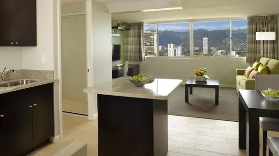 Aqua Skyline at Island Colony | Hawaii - Honolulu - Waikiki