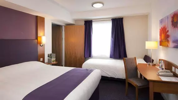 Premier Inn East Midlands Airport | Derbyshire (kontluk) - Derby - Castle Donington