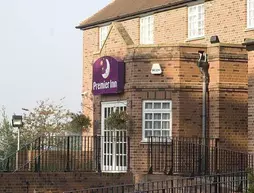 Premier Inn Redditch West (A448)