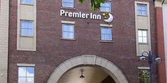 Premier Inn Swansea City Centre