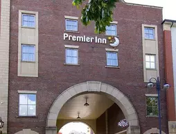 Premier Inn Swansea City Centre