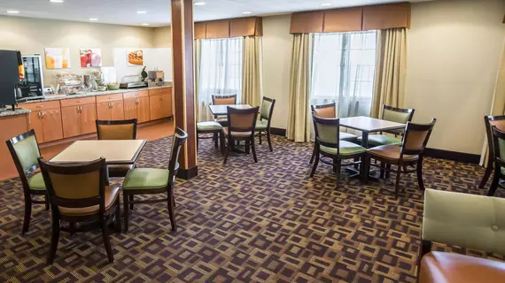 Lexington Triad Inn | Kuzey Karolayna - Lexington - Salisbury (ve civarı) - Lexington