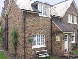 Pinfold Cottage