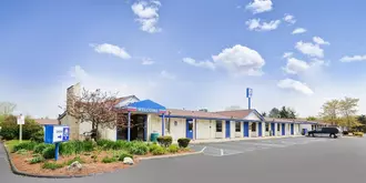 Americas Best Value Inn & Suites - Canton/Detroit