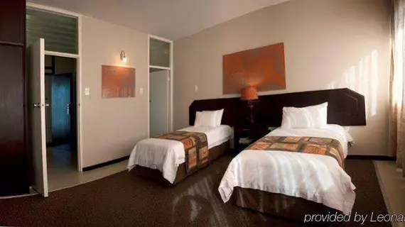 Coastlands Durban Self Catering Holiday Apartments | KwaZulu-Natal (il) - Ethekwini - Durban - Durban   Deniz Kenarı