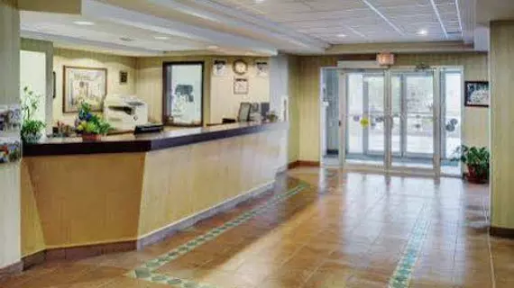 Lakeview Inn and Suites Whitecourt | Alberta - Whitecourt (ve civarı) - Whitecourt