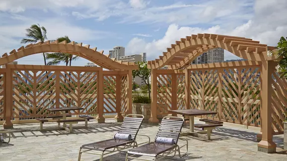 Aqua Skyline at Island Colony | Hawaii - Honolulu - Waikiki