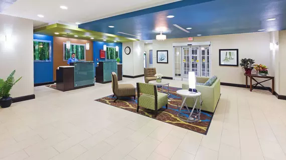 La Quinta Inn & Suites Floresville | Teksas - Pleasanton (ve civarı) - Floresville