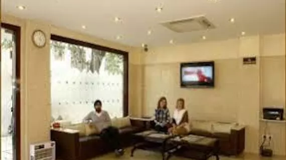 Hotel Maan K | Batı Delhi - Ulusal Eyalet Başkenti Delhi - Delhi (ve civarı) - Yeni Delhi - Karol Bagh