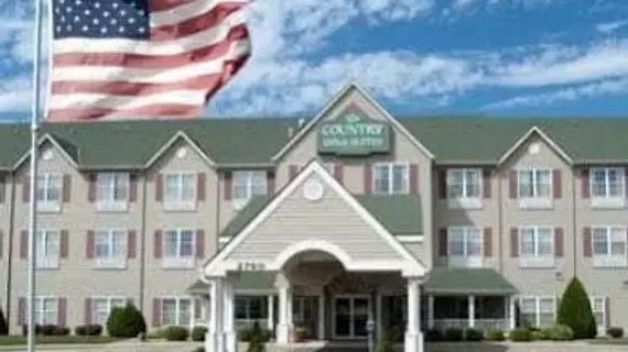 Country Inn & Suites Salina | Kansas - Salina (ve civarı) - Salina