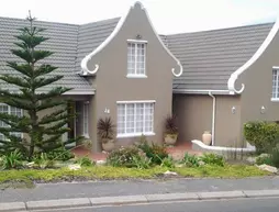 Southern Right Accommodation | Western Cape (il) - West Coast DC - Drakenstein - Cape Town (ve civarı) - Cape Town - Fish Hoek