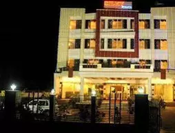 Silky Resort | Pencap - Chandigarh (ve civarı) - Rajpura