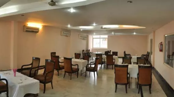 Hotel Queensland | Pencap - Amritsar