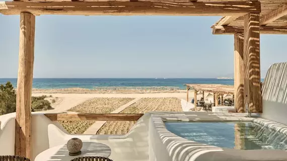 NAXIAN ON THE BEACH | Ege Adaları - Naxos