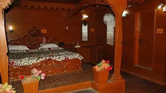 Hotel Zahgeer Continental | Cammu ve Keşmir - Srinagar (ve civarı) - Srinagar - Nishat-Shalimar